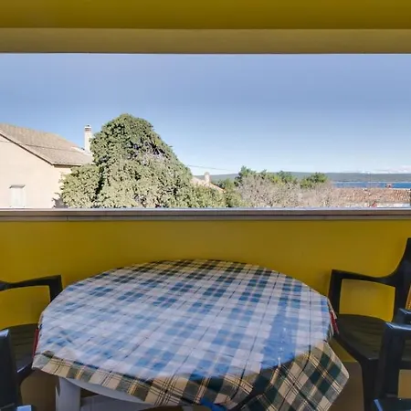 Apartment In With Sea View, Balcony, Air Conditioning, Wifi