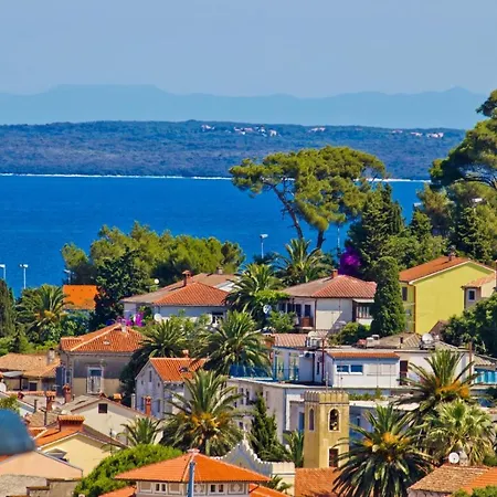 Apartment In With Sea View, Balcony, Air Conditioning, Wifi *